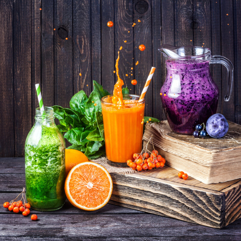 Fresh,Juice,And,Smoothies,With,Berries,,Fruits,And,Green,Spinach